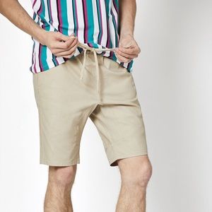 Men’s Bullhead Khaki Shorts